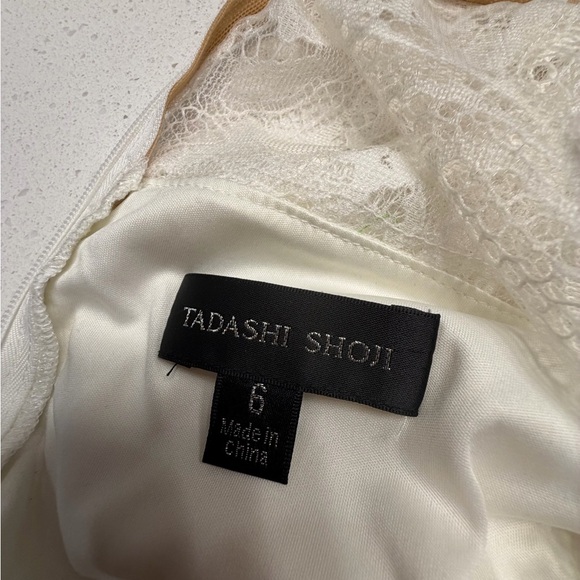 New Tadashi Shoji Lacecrepe Gown in Ivory and Black - Picture 4 of 10